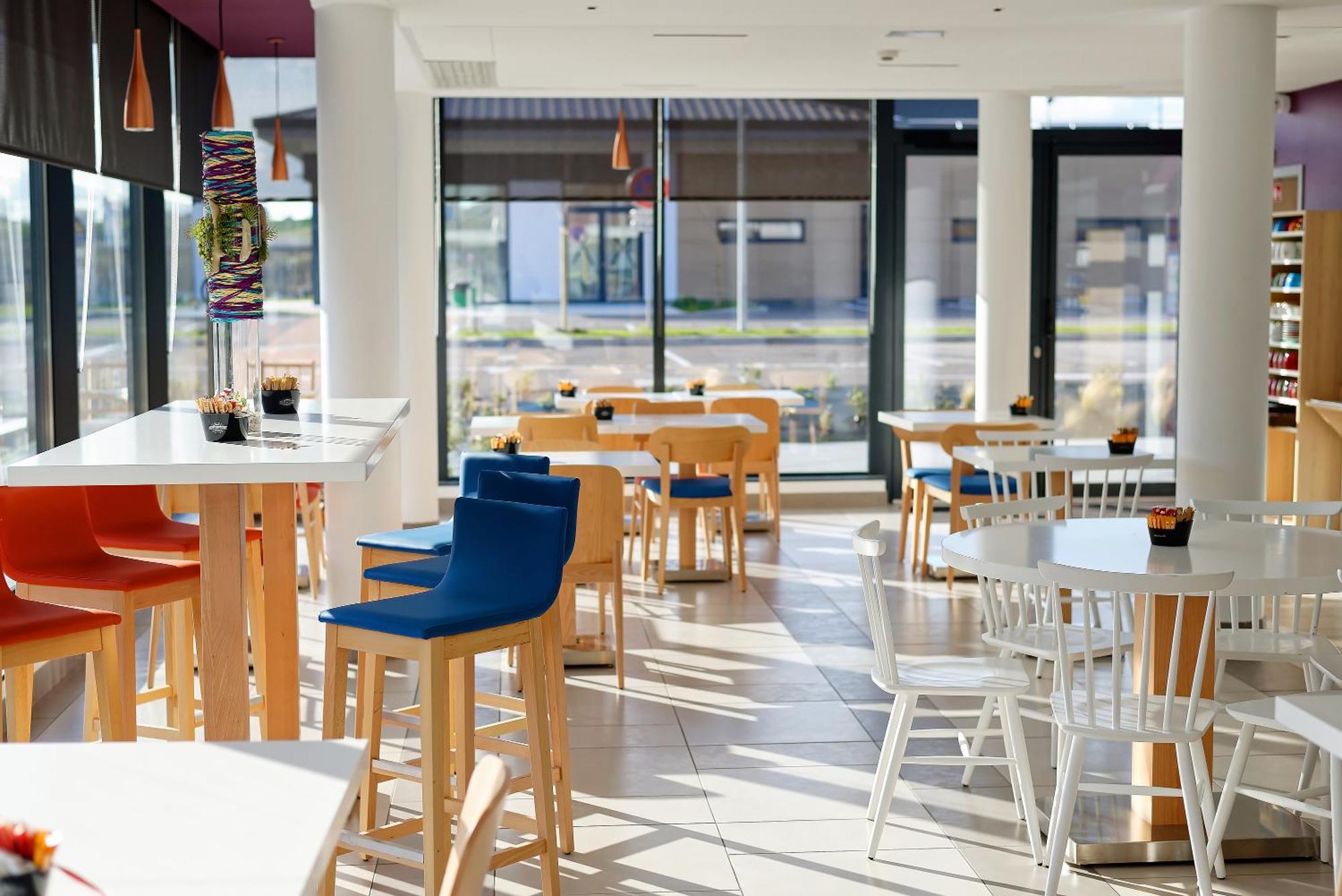 Hotel Akena Besancon 3*